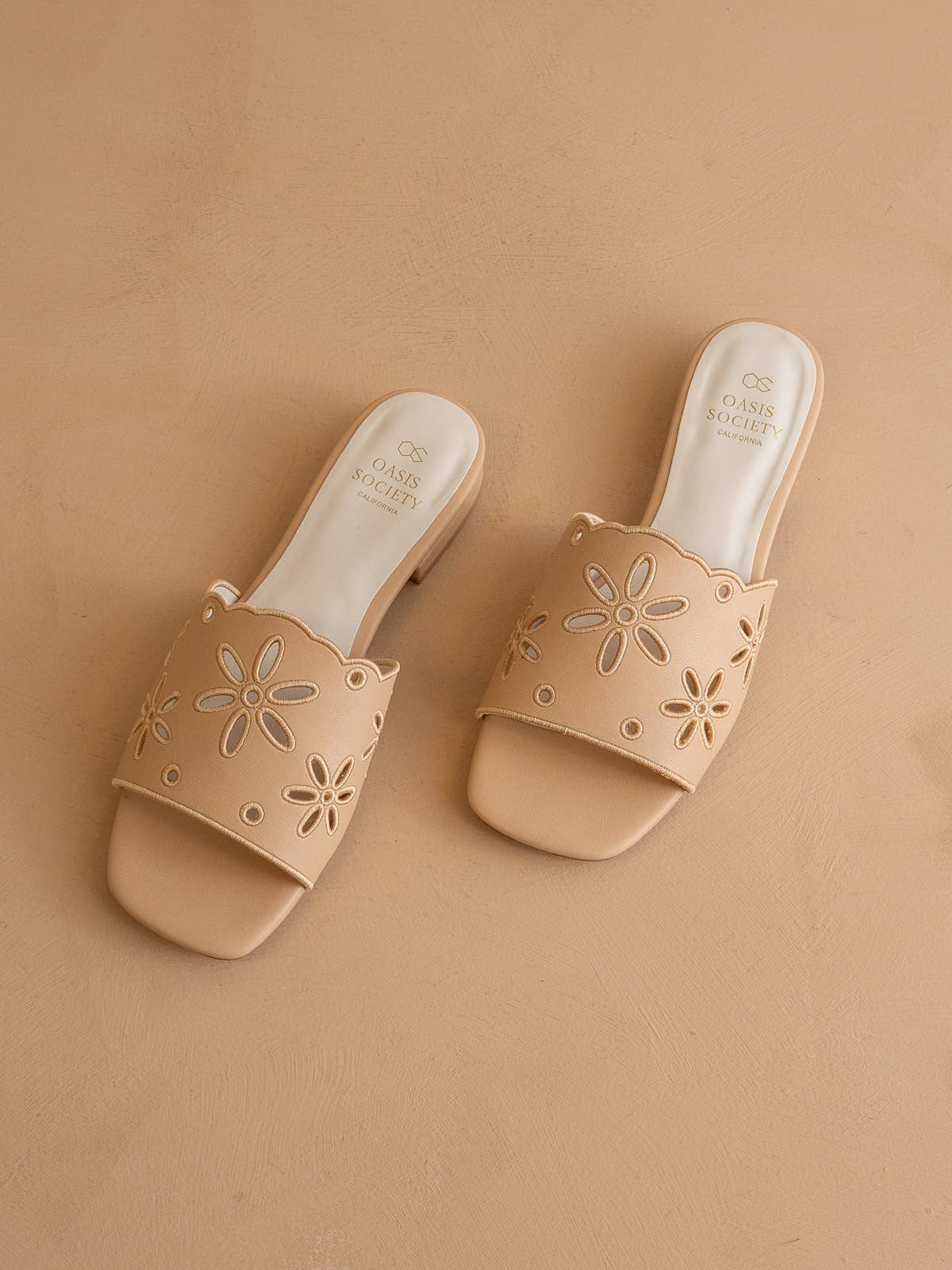 Flower Cutout Summer Sandals